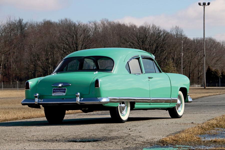  Kaiser DeLuxe 2-Door Sedan 1951 года  (фото 3 из 6)